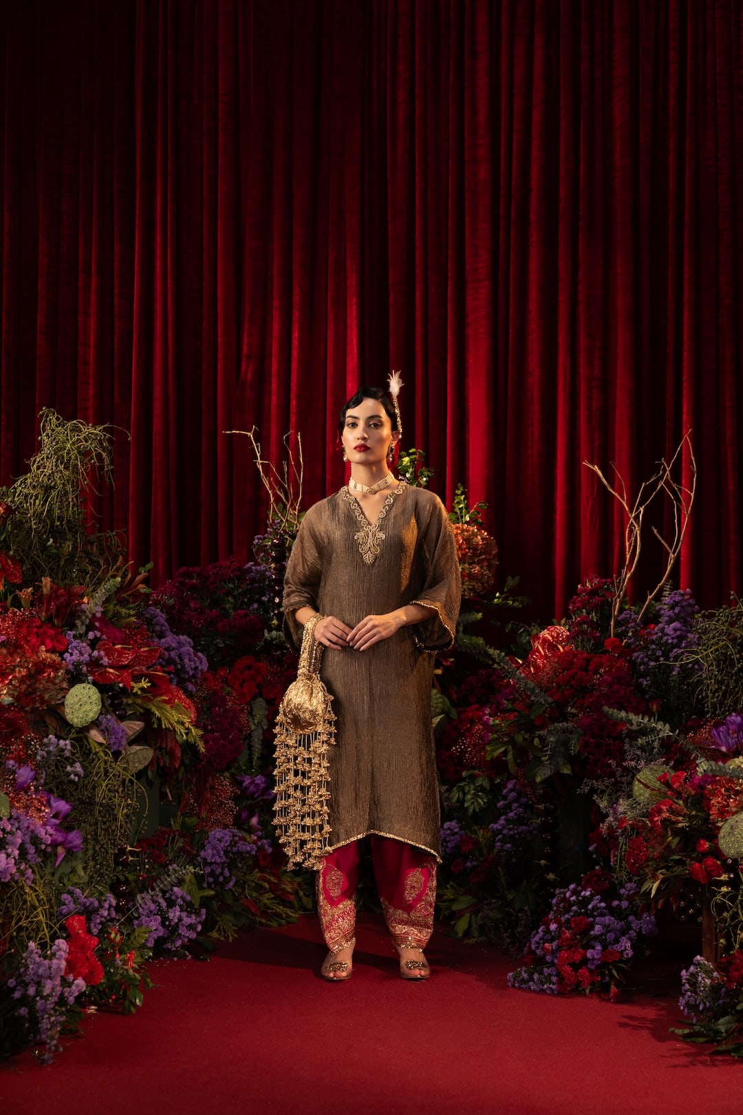 Soha Choga Set - Injour
