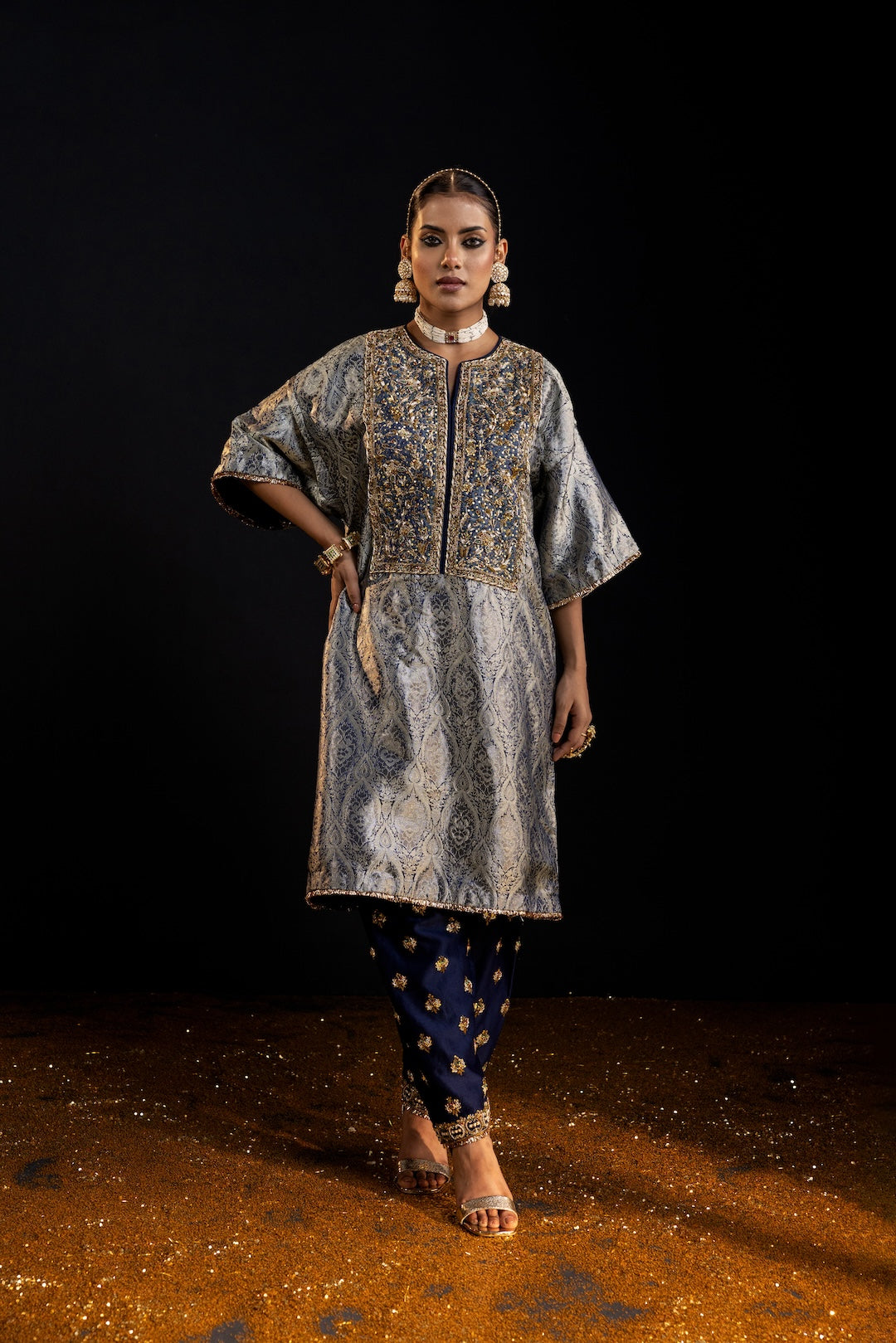 Latifa choga set - Injour