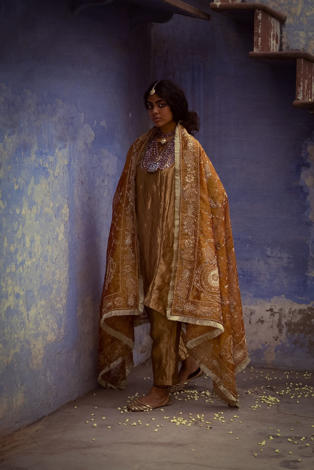 Mahira Chaadar - Injour