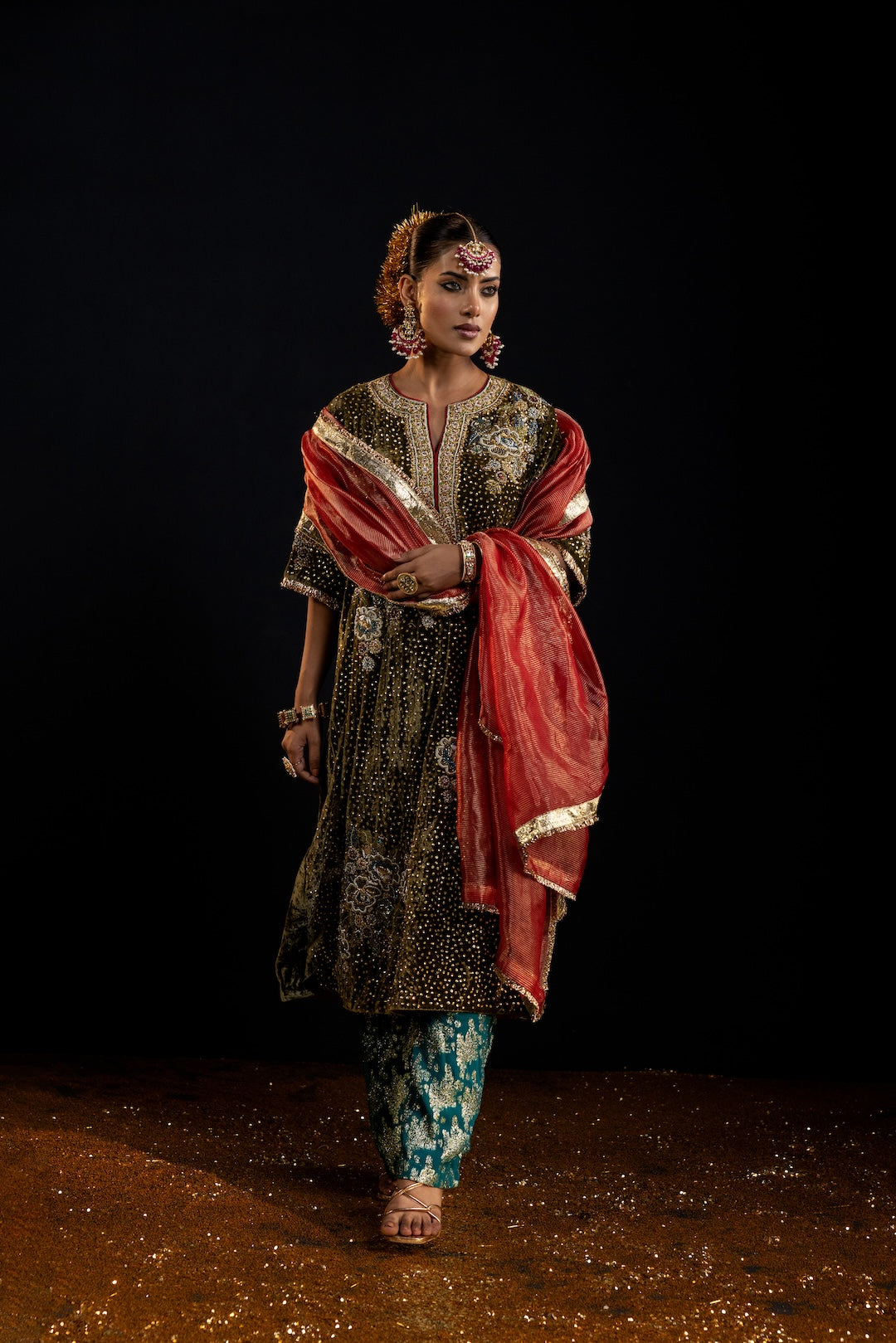 Masuma choga set - Injour