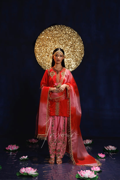 Feray Kurta Set - Injour