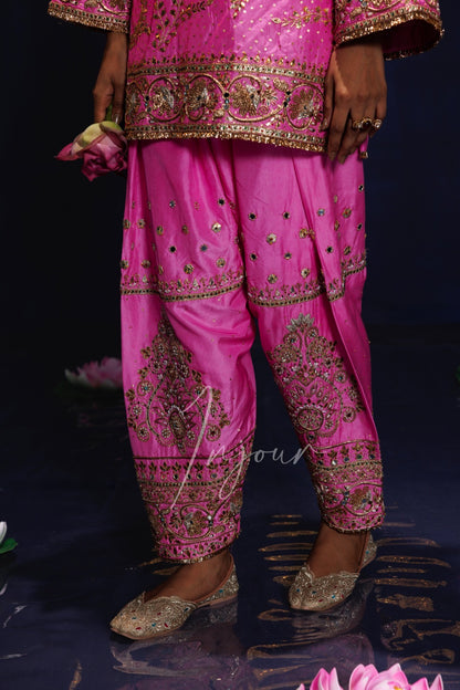 Gulizaar Kurta Set