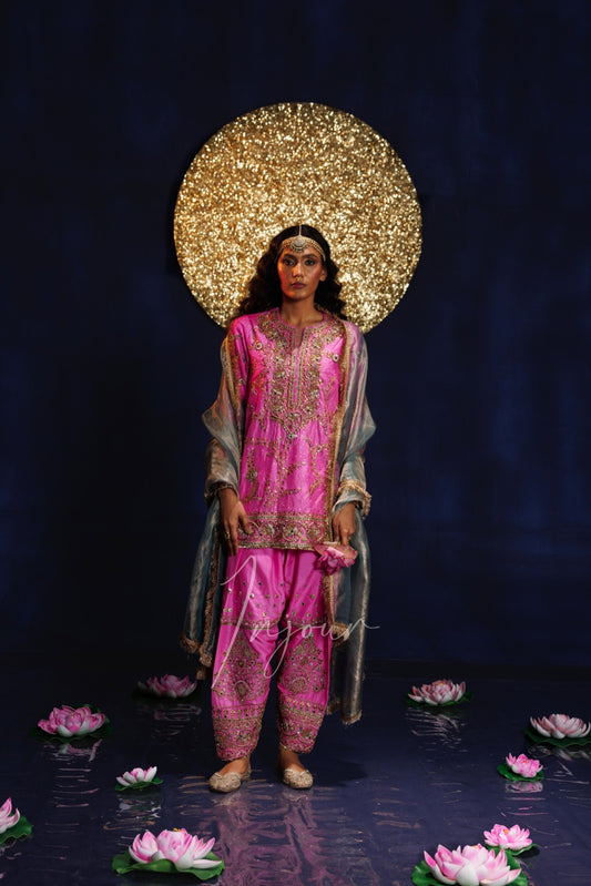 Gulizaar Kurta Set