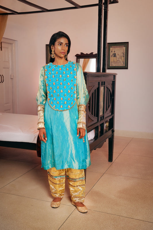 Ena Kurta Set - Injour